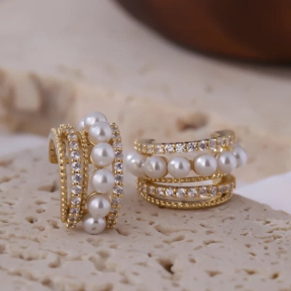 🤍18K gold plated elegant pearl earrings